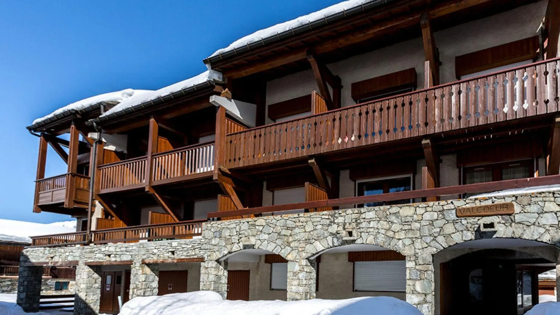 Duplex Elegant Avec Parking Et Wifi A Val-D'Isere - Fr-1-694-378 0*,  France