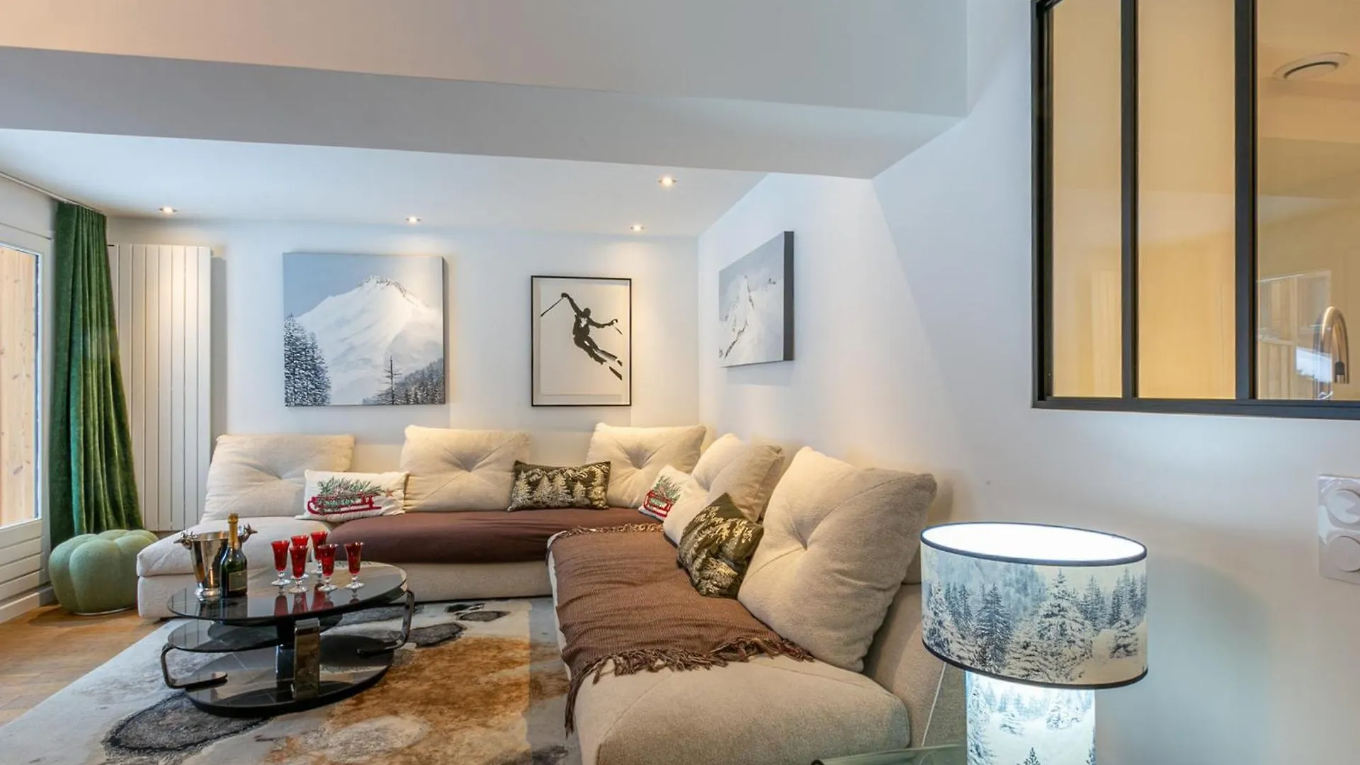 Duplex Elegant Avec Parking Et Wifi A Val-D'Isere - Fr-1-694-378